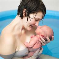 Beneficios del parto en el agua
