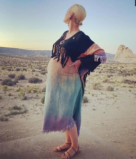 Katy Perry desierto