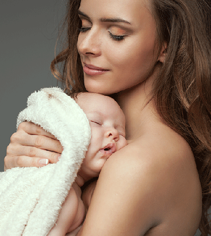 tocar amar piel con piel bebe