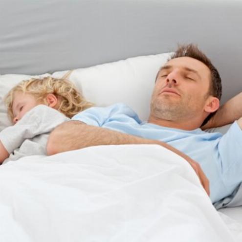 Dormir con los padres