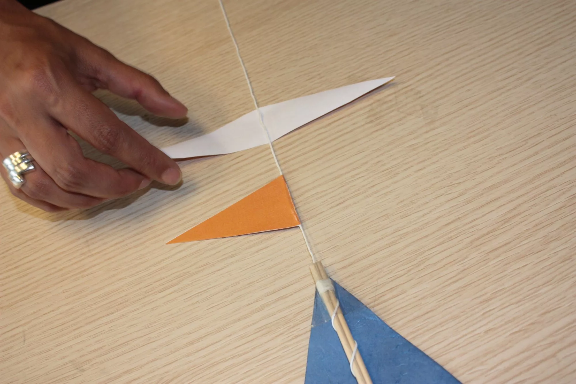 Cómo hacer un papalote casero para niños, paso a paso