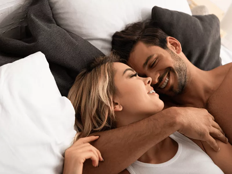 Juguetes sexuales en pareja: 3 tips para dar el paso en tu relación