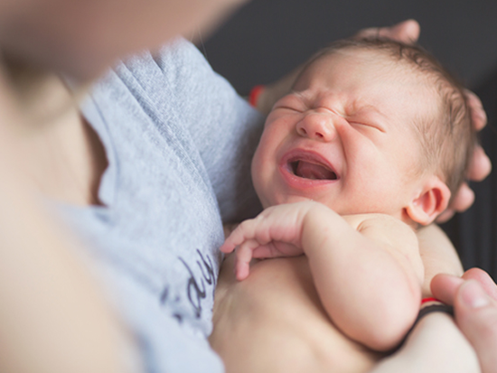 Alivia los cólicos del lactante en tu bebé