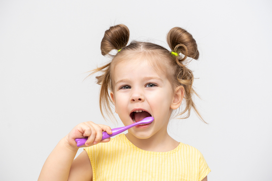 Crecimiento-desarrollo-ninos-4-anos-dientes