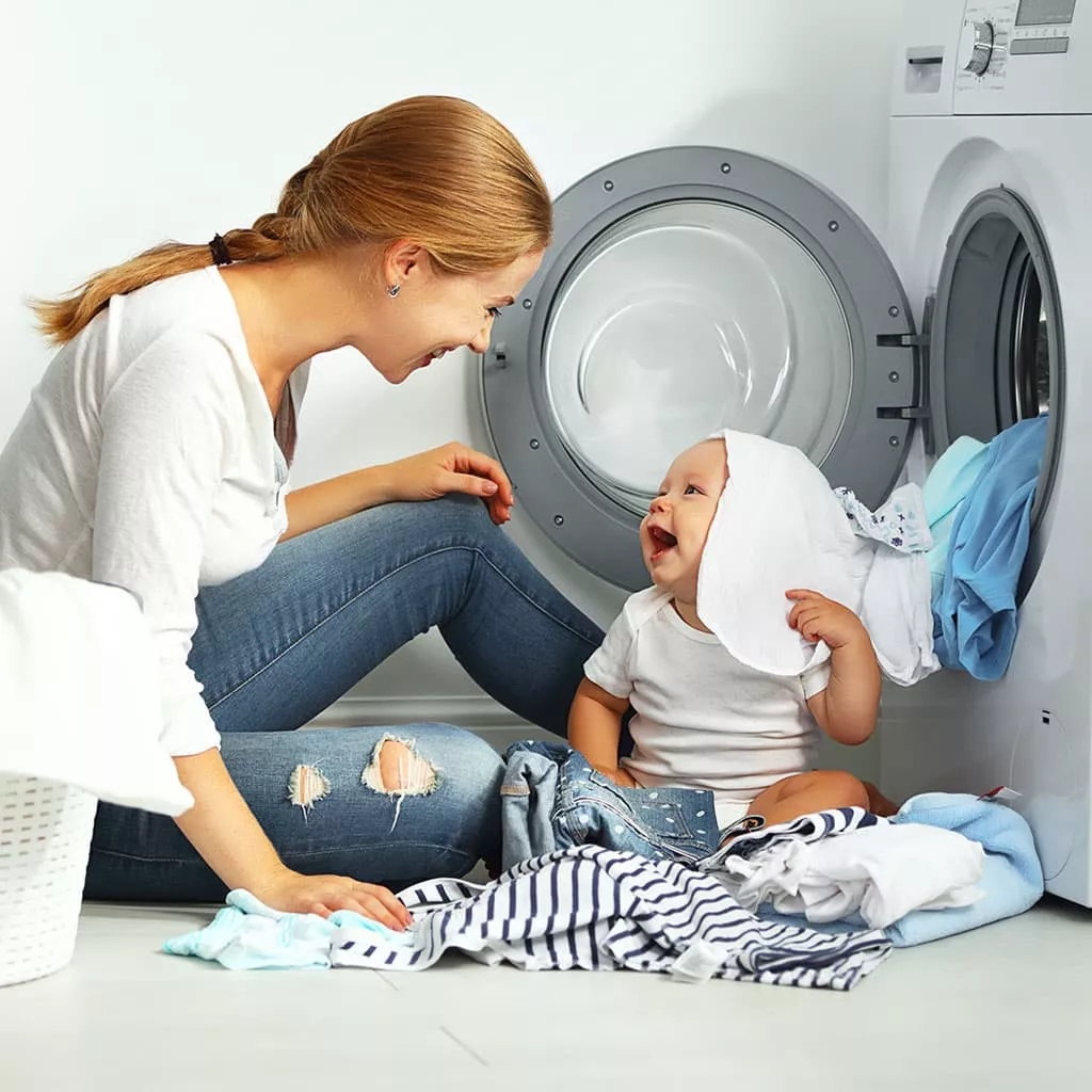 Lavar la ropa del bebé: pautas que debes seguir