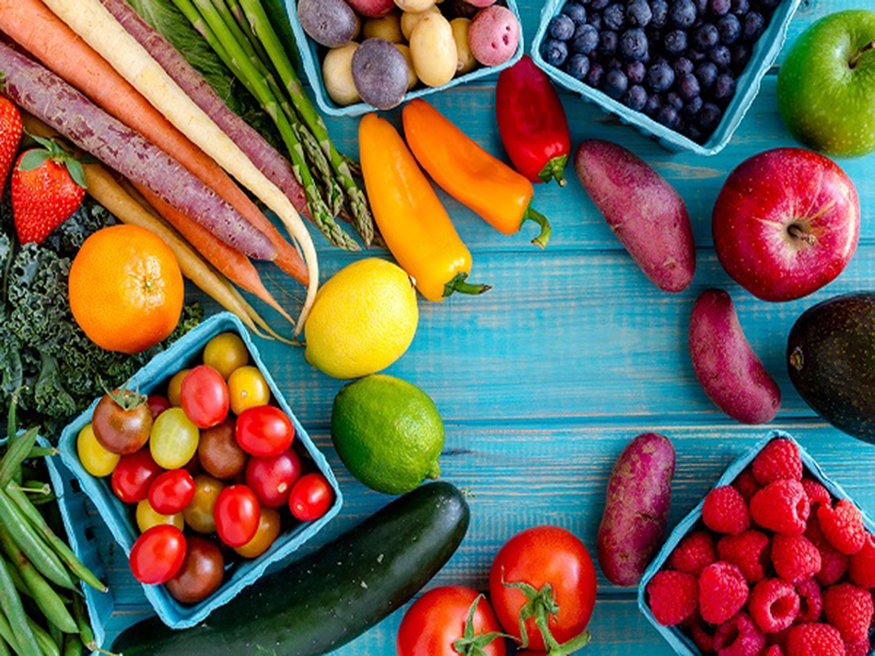 ¿Frutas y verduras? ¡Cómelas de todos los colores!