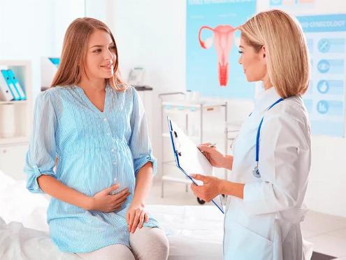 Tener COVID-19 al final del embarazo se asocia a un aumento de partos prematuros