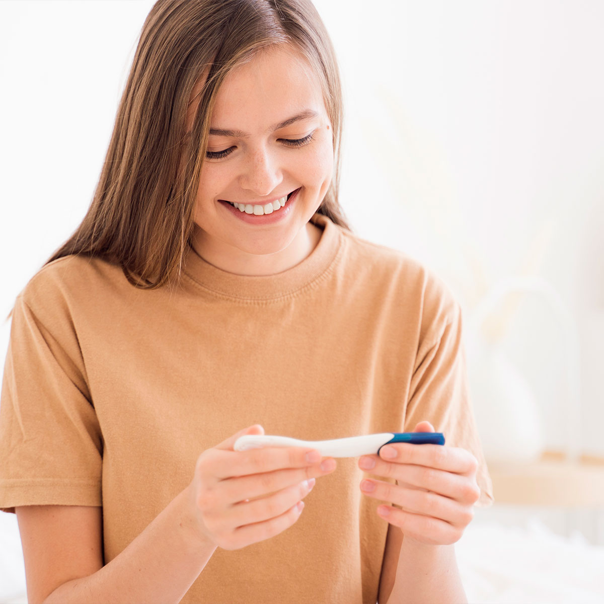 Test de embarazo: cómo y cuándo se realiza la prueba casera