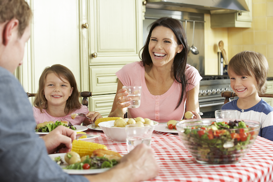 obesidad_infantil_comer_en_familia