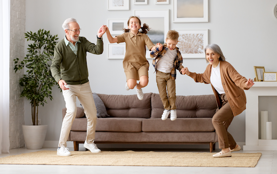 relacion-nietos-abuelos-felices