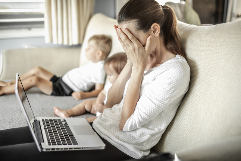 salud-mental-madres-alerta-mundial-trabajo-hijos