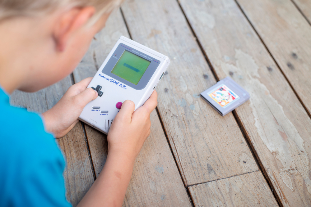 alternativas-tecnologicas-sin-internet-para-hijos-gameboy