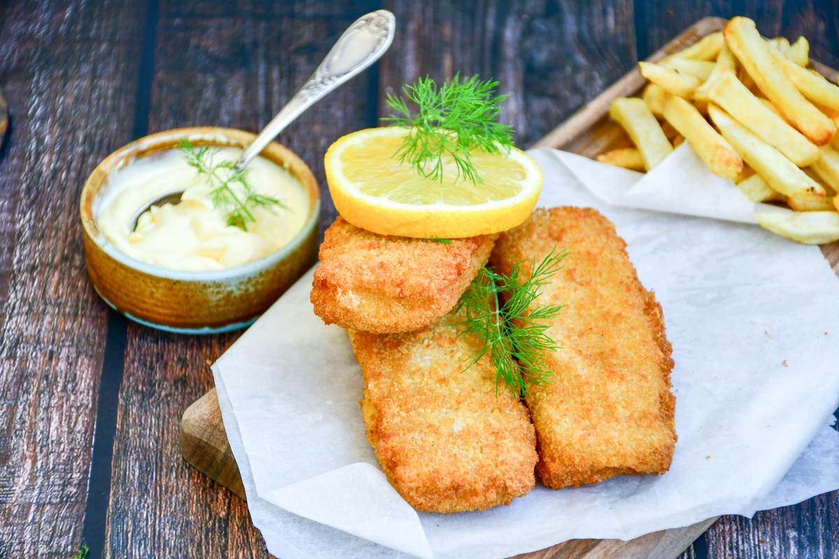 Receta fácil de palitos de pescado para niños