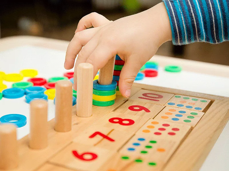 Juegos de mesa para niños de 3 a 5 años. ¡Aprender jugando!