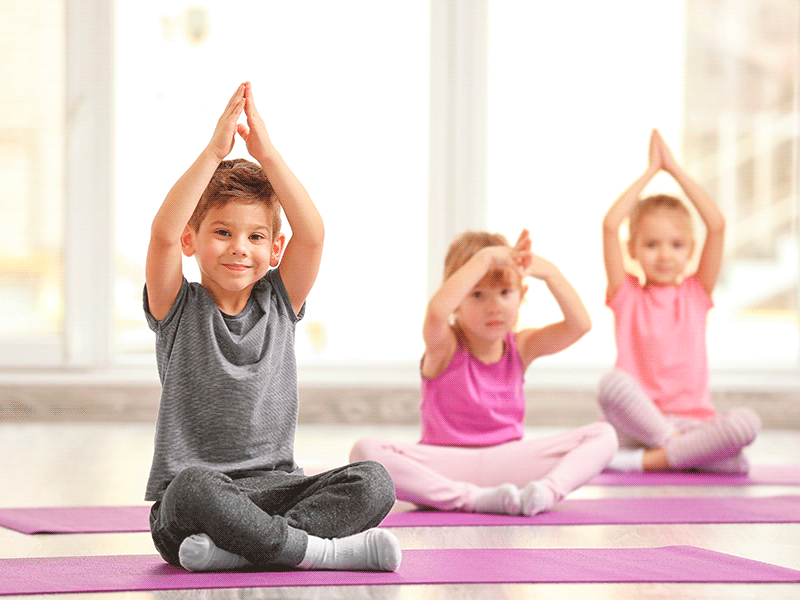 Yoga para niños: beneficios y posturas