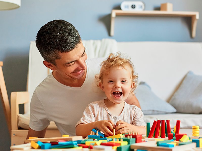 Montessori: 7 juegos para jugar con papá