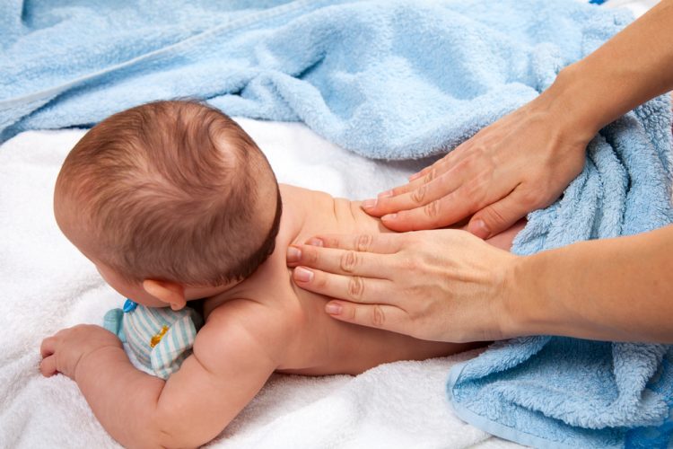 Masseuse,Massaging,5,Months,Infant